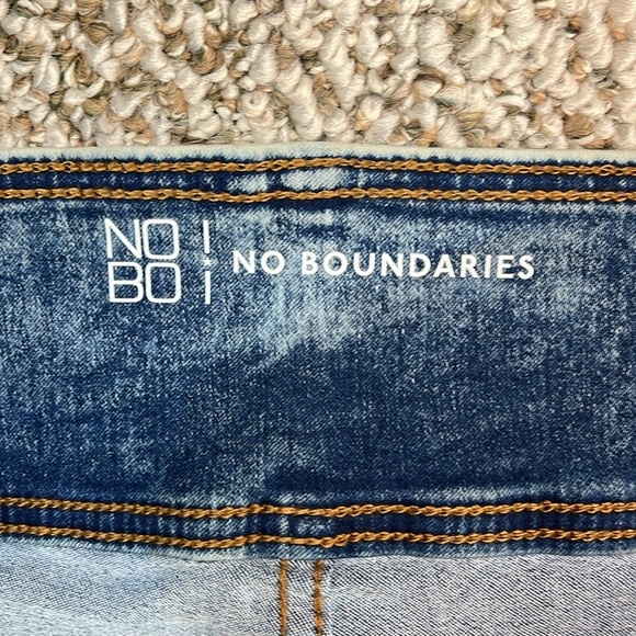 NO BOUNDRIES DECONSTRUCTED ACID WASH HIGH RISE CROP SKINNY STRETCHY JEANS SZ 21 - Picture 8 of 12